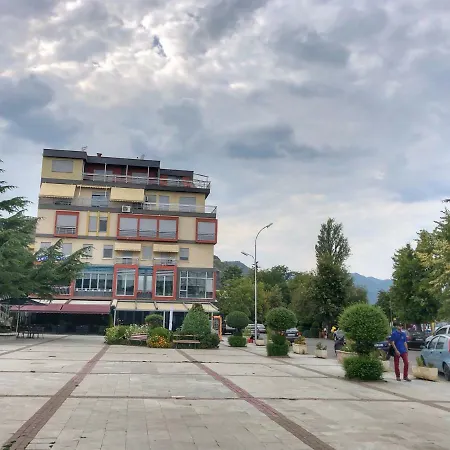 Apartament Llakmani Pogradec